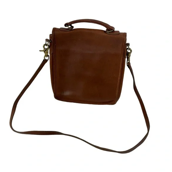 Vintage Coach British Tan Leather Station Crossbody Bag - Picture 5 of 16